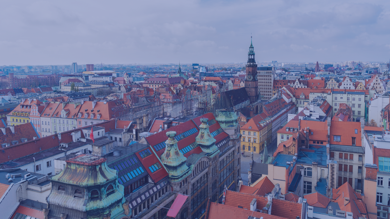 Drzwi wejściowe do loftu we Wrocławiu – industrialny design spotyka funkcjonalność